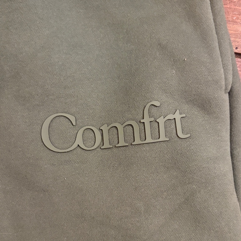 Comfrt Green Joggers - Picture 2 of 5